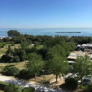 Lido Adriano Beach , Ravenna Italia